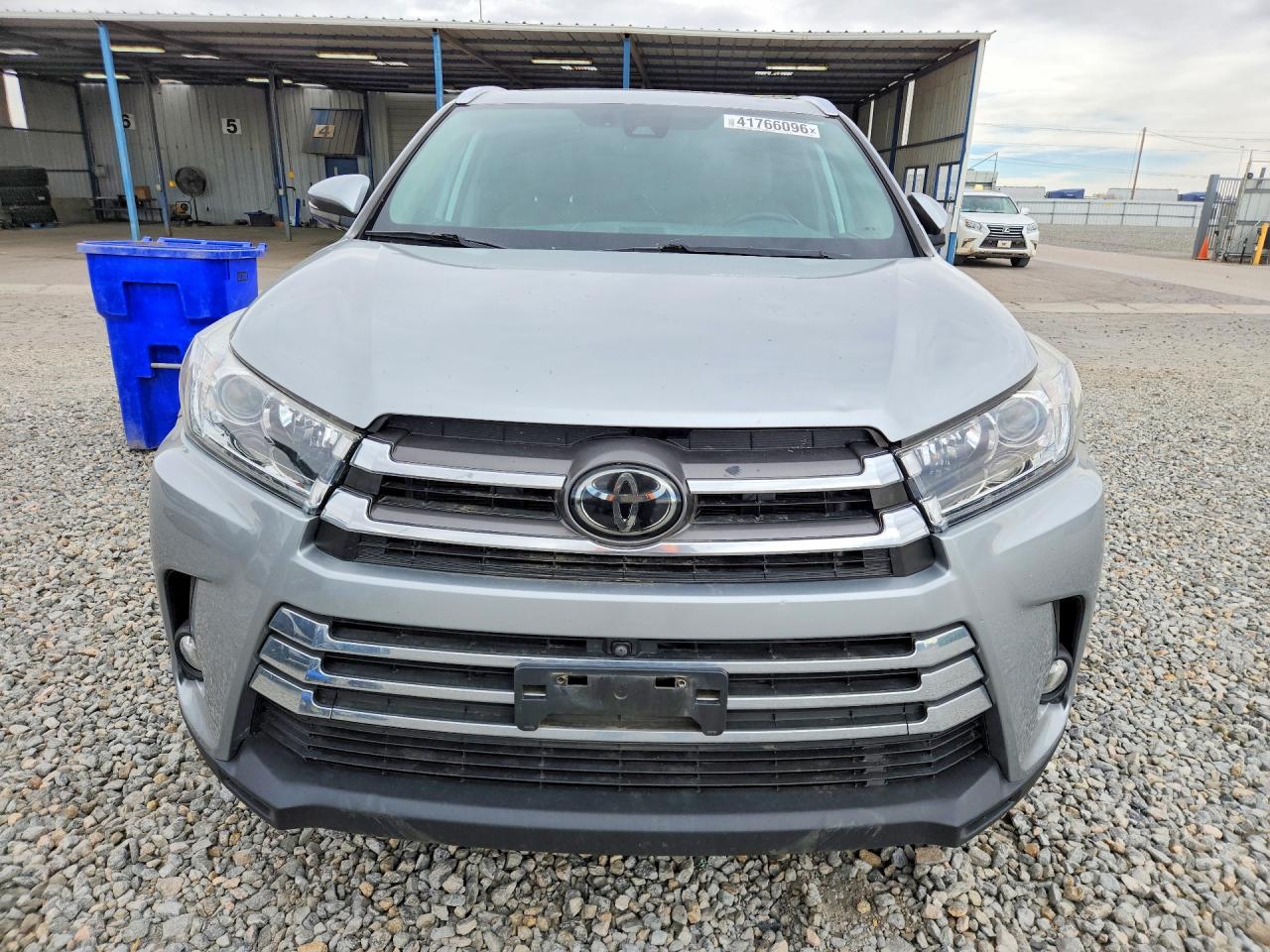 2018 TOYOTA HIGHLANDER LIMITED PLATINUM photo 5