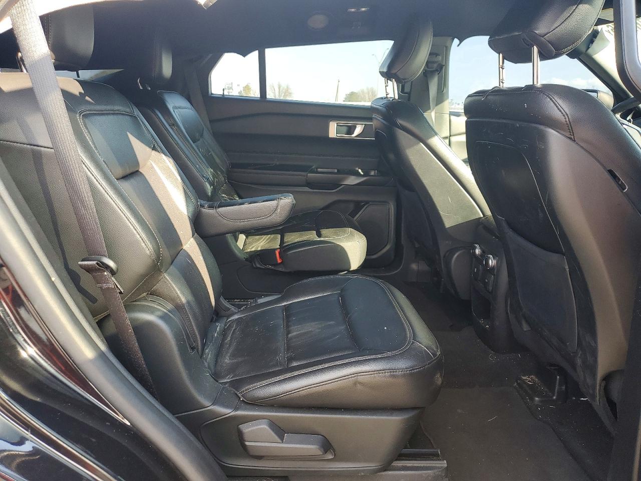 2020 FORD EXPLORER XLT photo 21