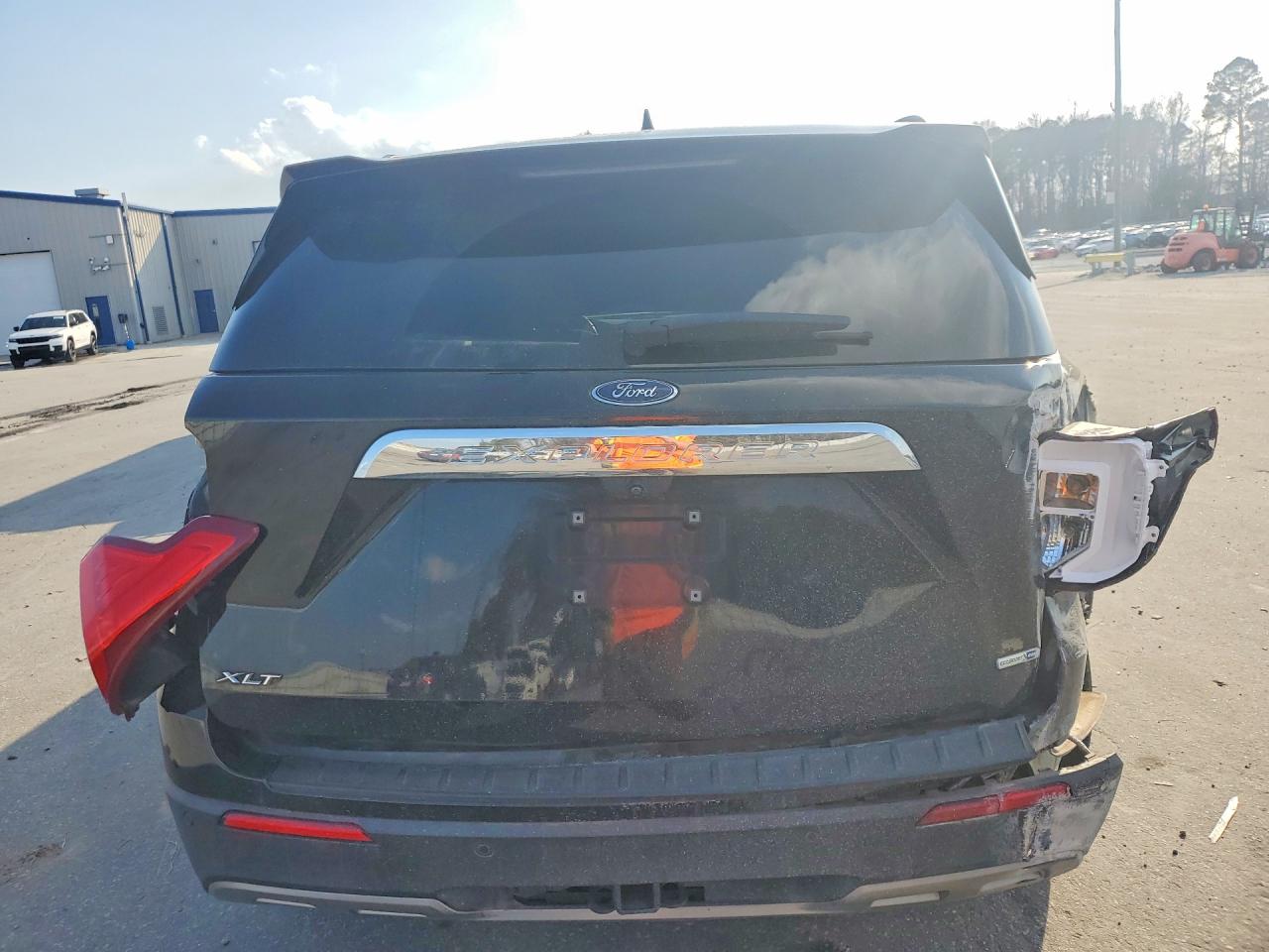 2020 FORD EXPLORER XLT photo 11