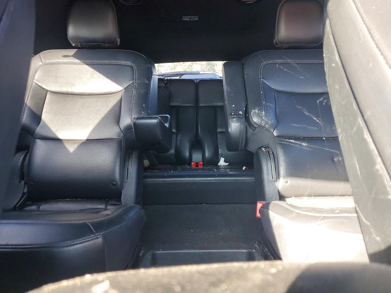 2020 FORD EXPLORER XLT photo 19