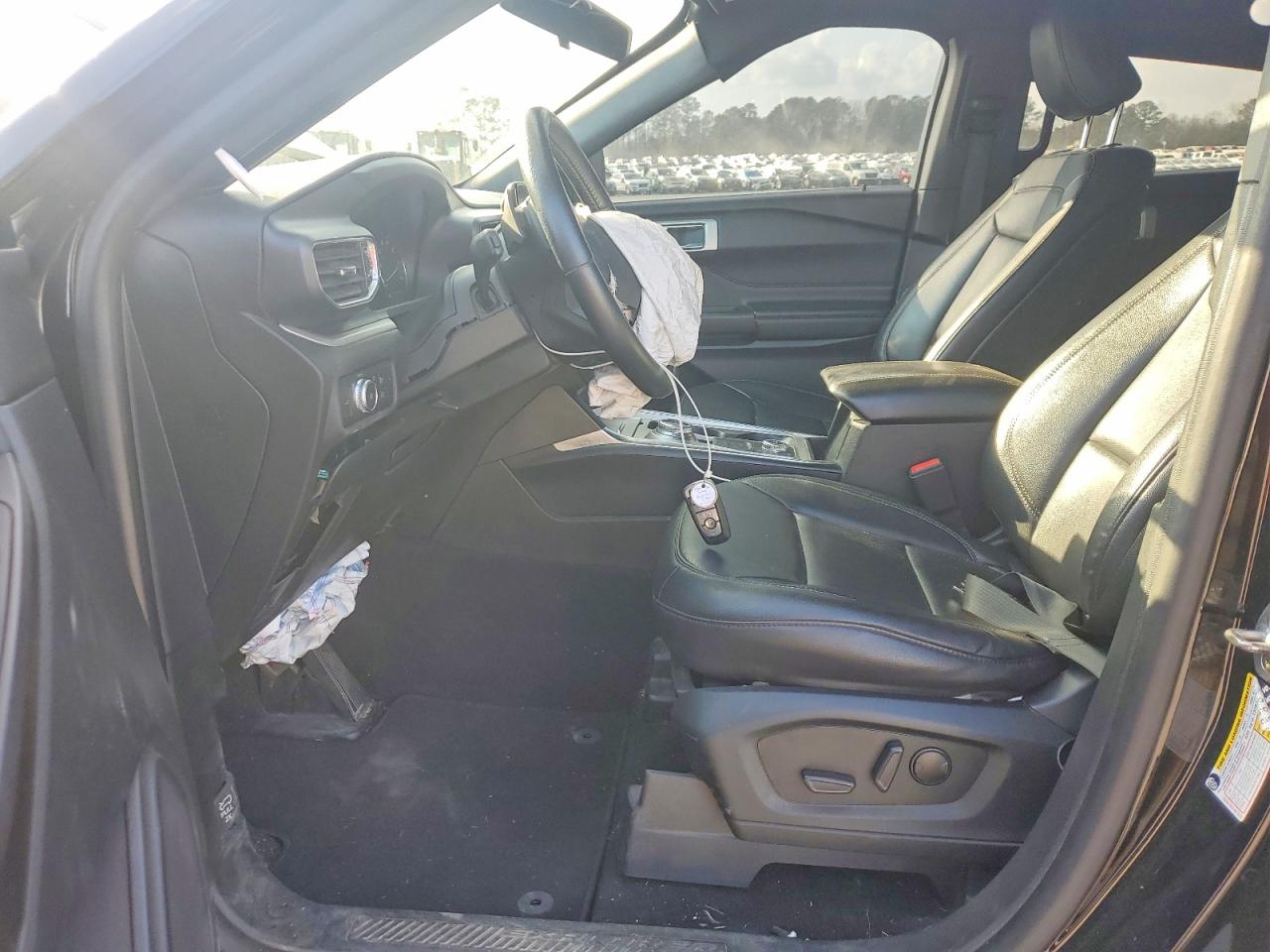 2020 FORD EXPLORER XLT photo 13