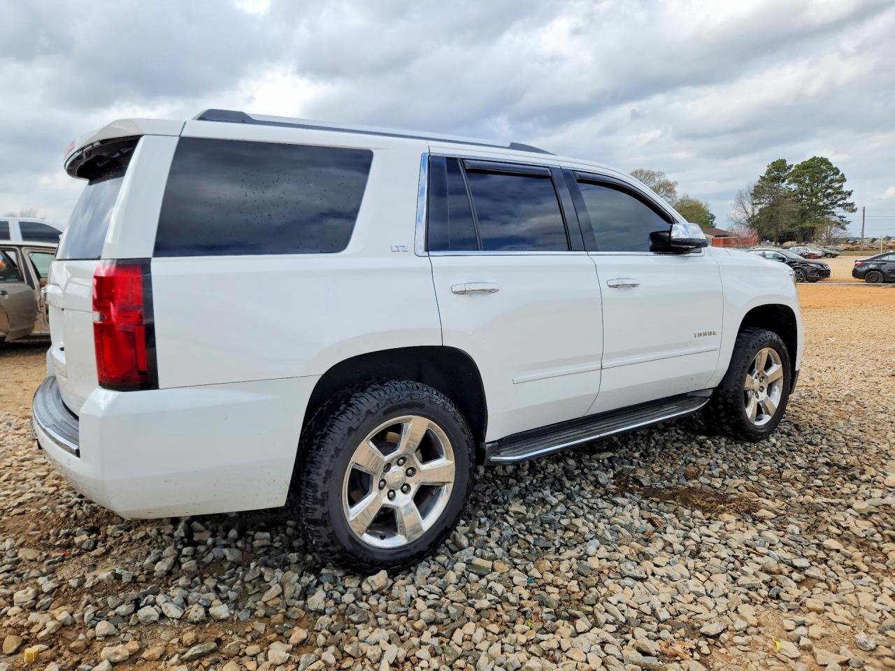 2015 CHEVROLET TAHOE C1500 LTZ photo 5