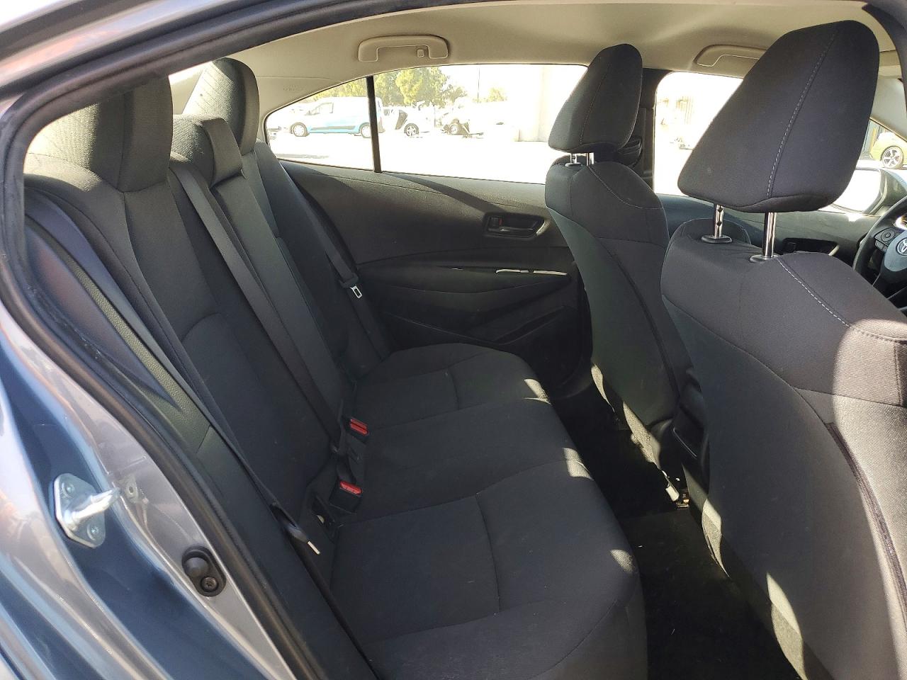 2022 TOYOTA COROLLA LE photo 19