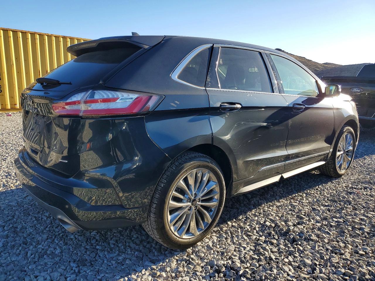 2024 FORD EDGE TITANIUM photo 3