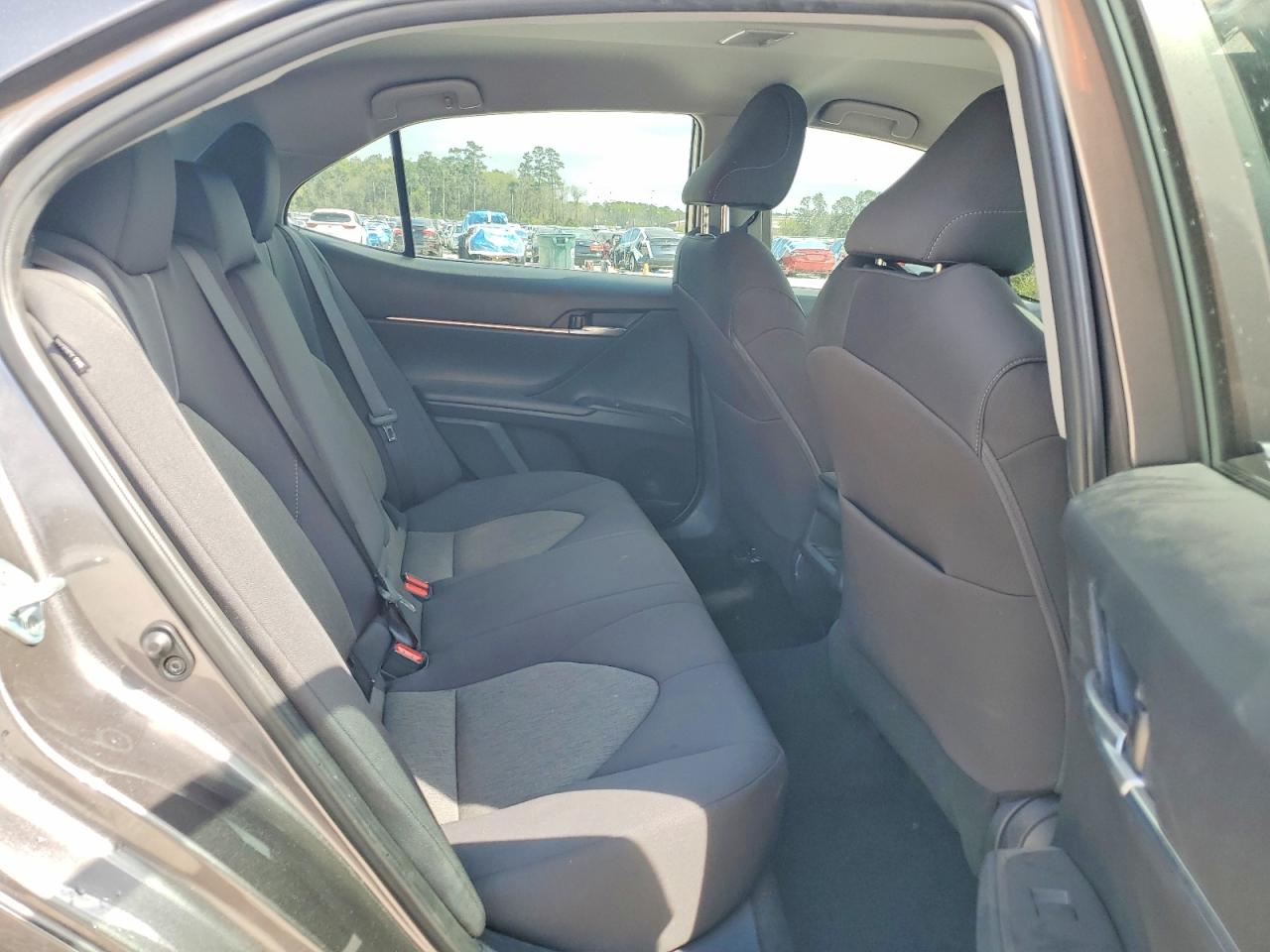 2024 TOYOTA CAMRY LE photo 10