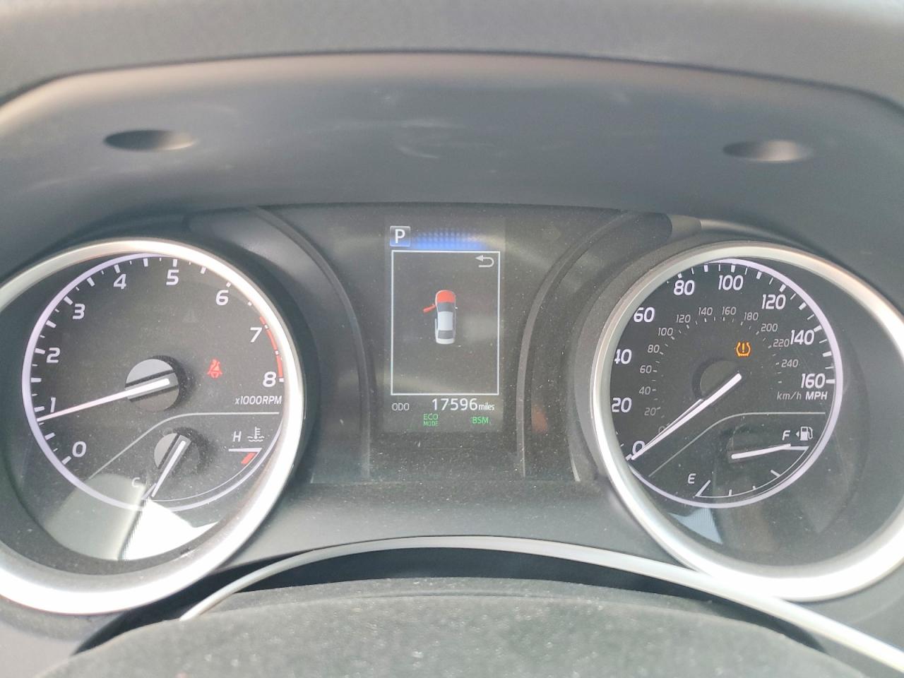 2024 TOYOTA CAMRY LE photo 9