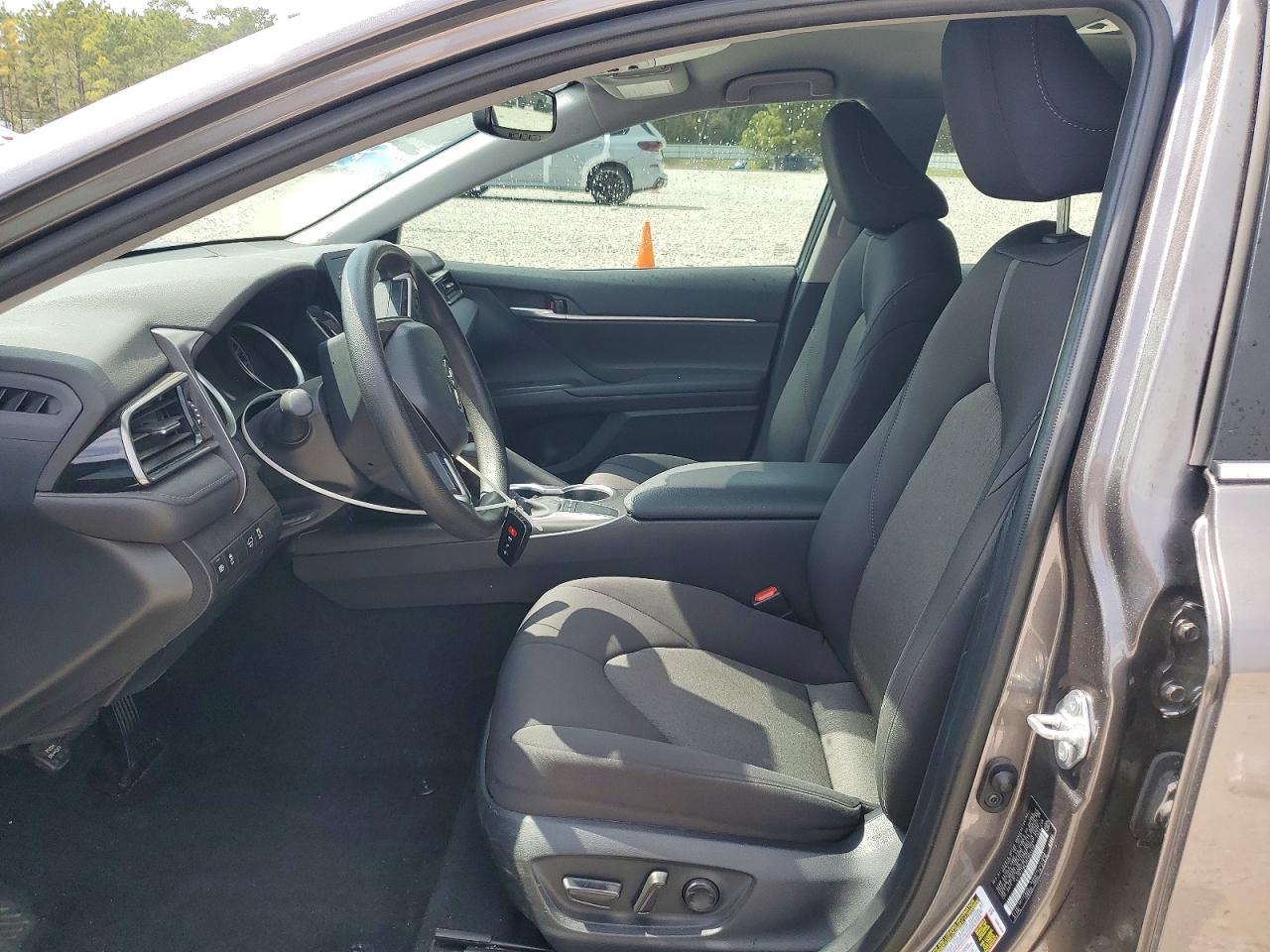 2024 TOYOTA CAMRY LE photo 7