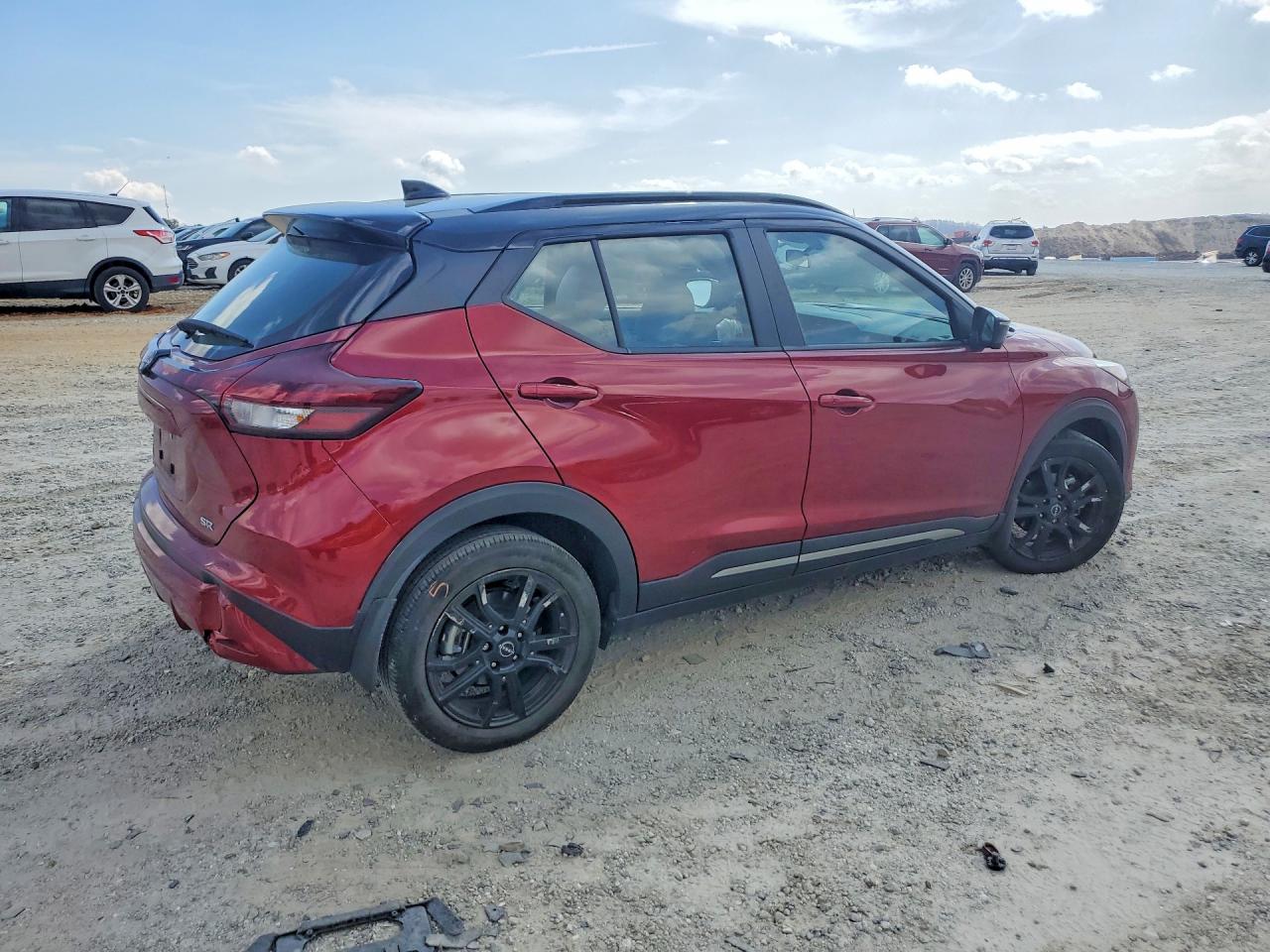 2023 NISSAN KICKS SR photo 5