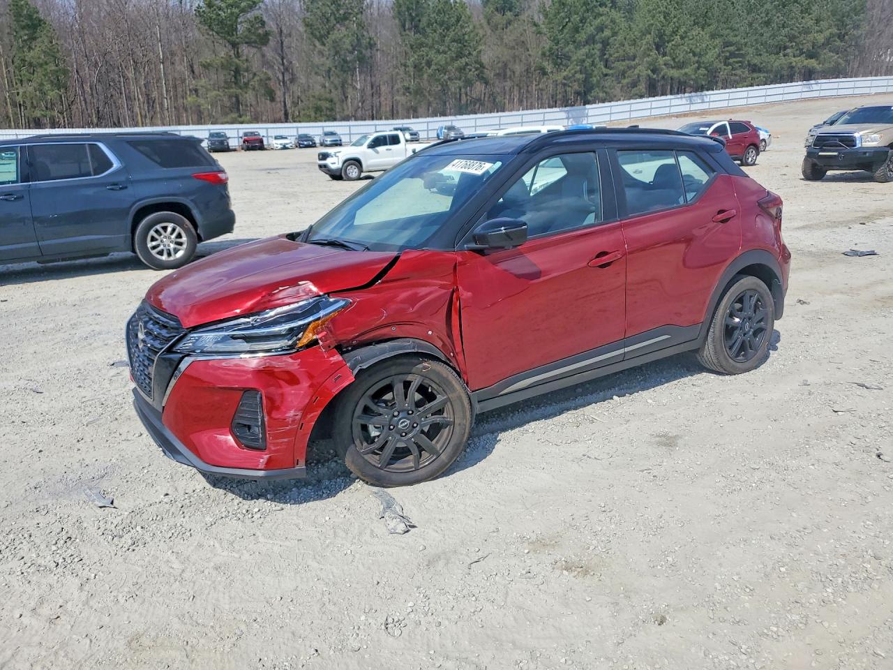 2023 NISSAN KICKS