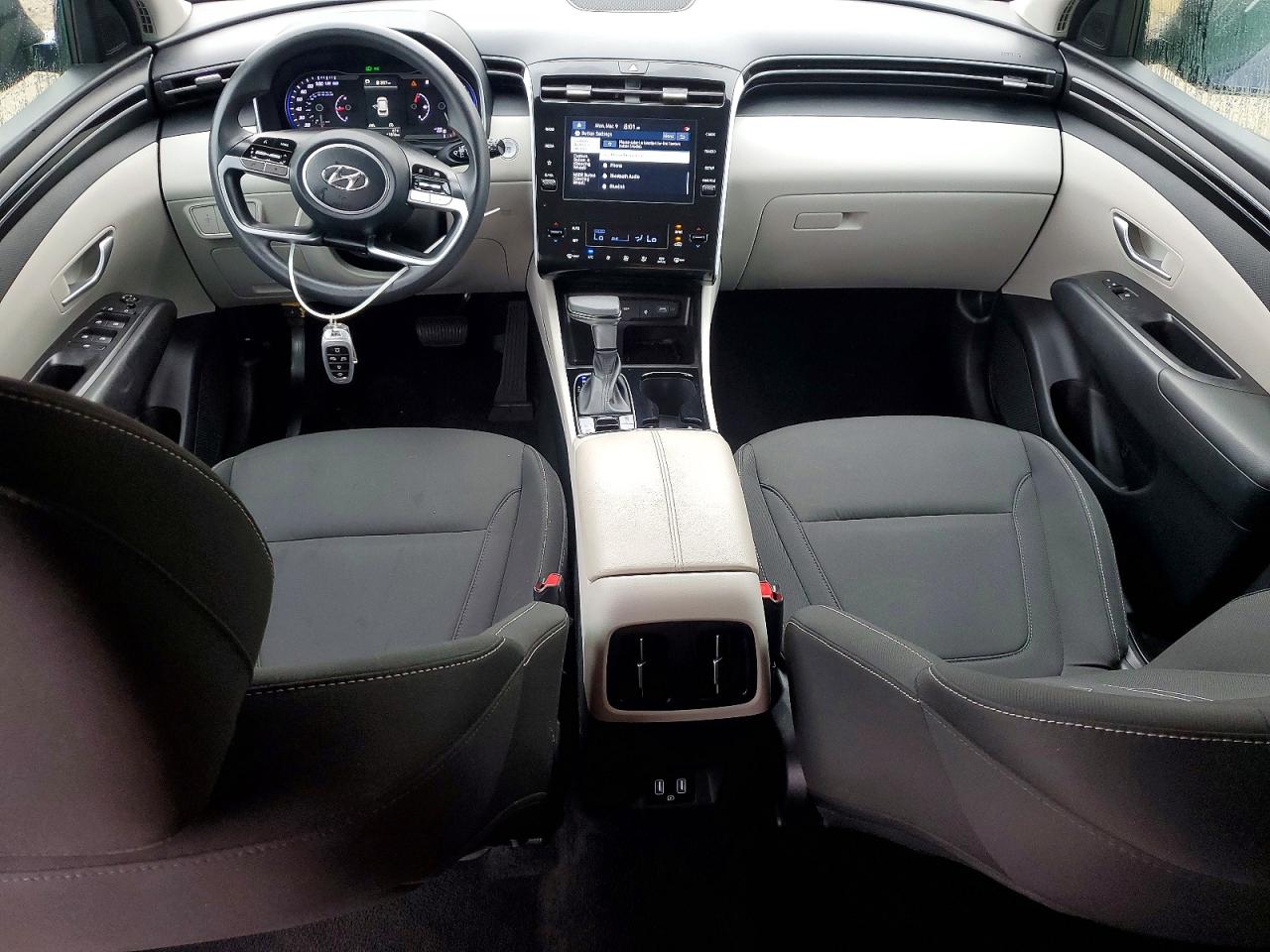 2024 HYUNDAI TUCSON SEL photo 8