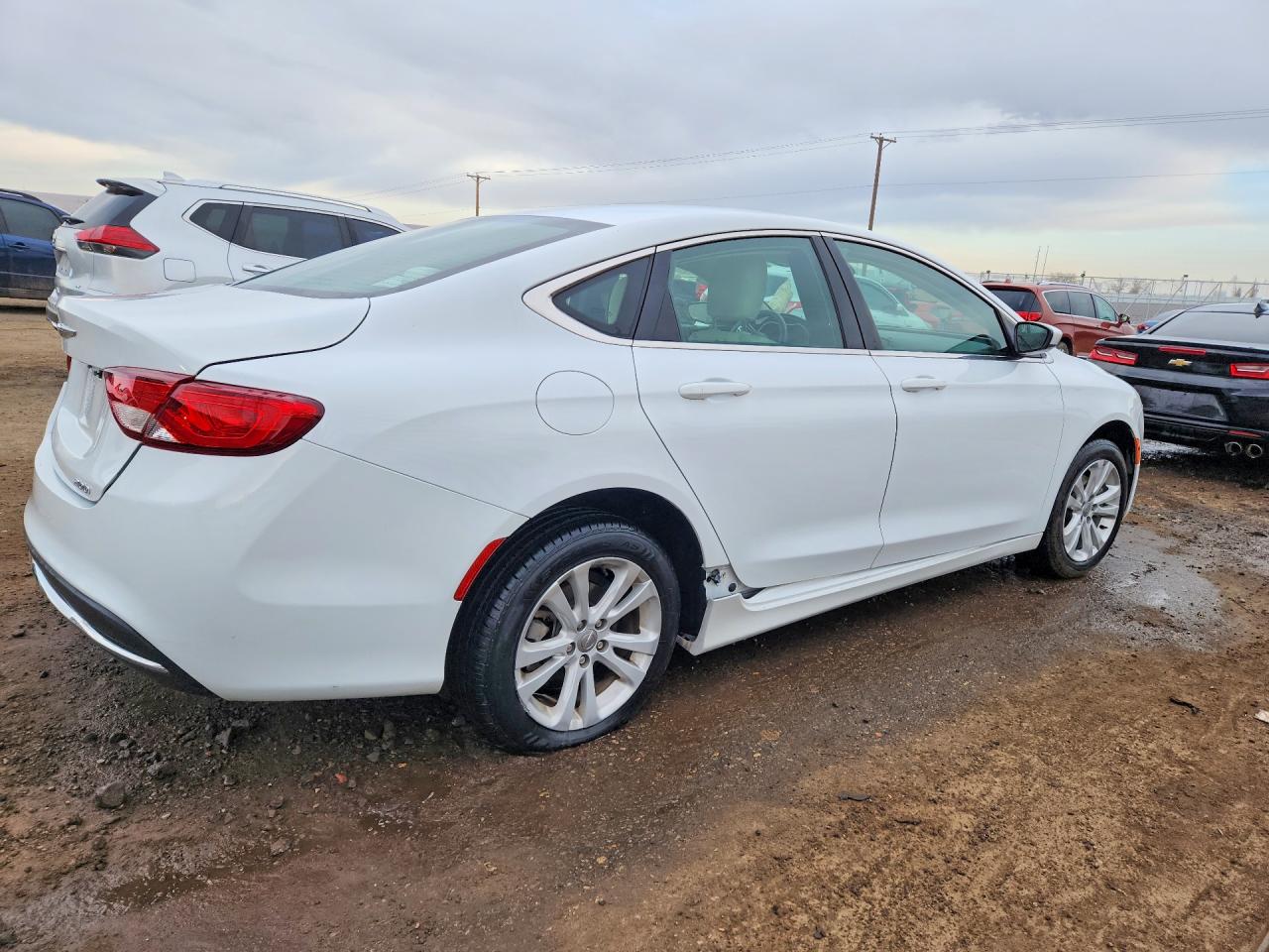 2016 CHRYSLER 200 LIMITED photo 3