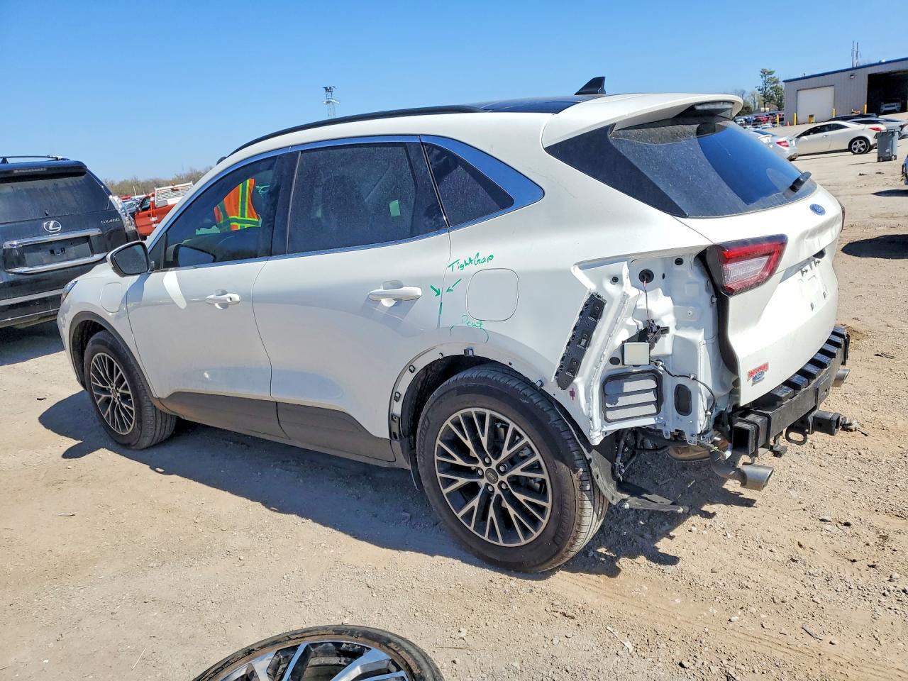 2025 FORD ESCAPE photo 3