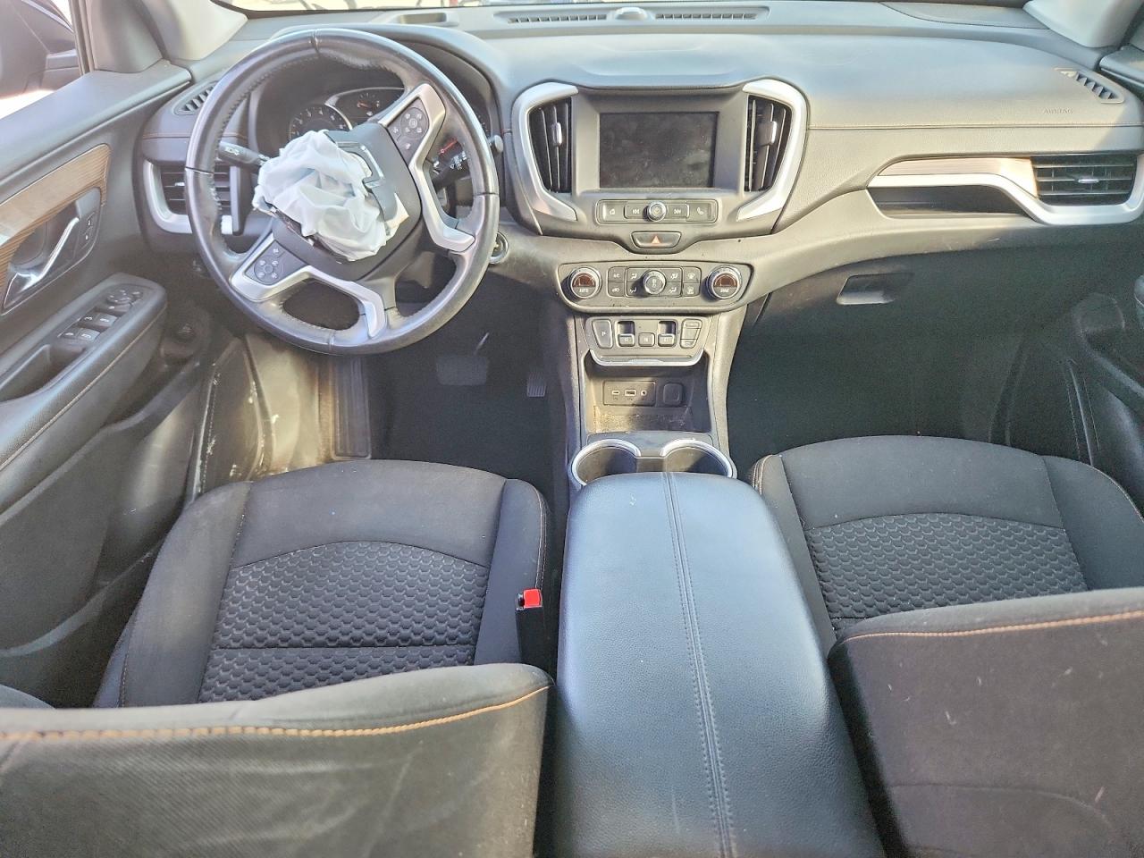 2020 GMC TERRAIN SLE photo 15