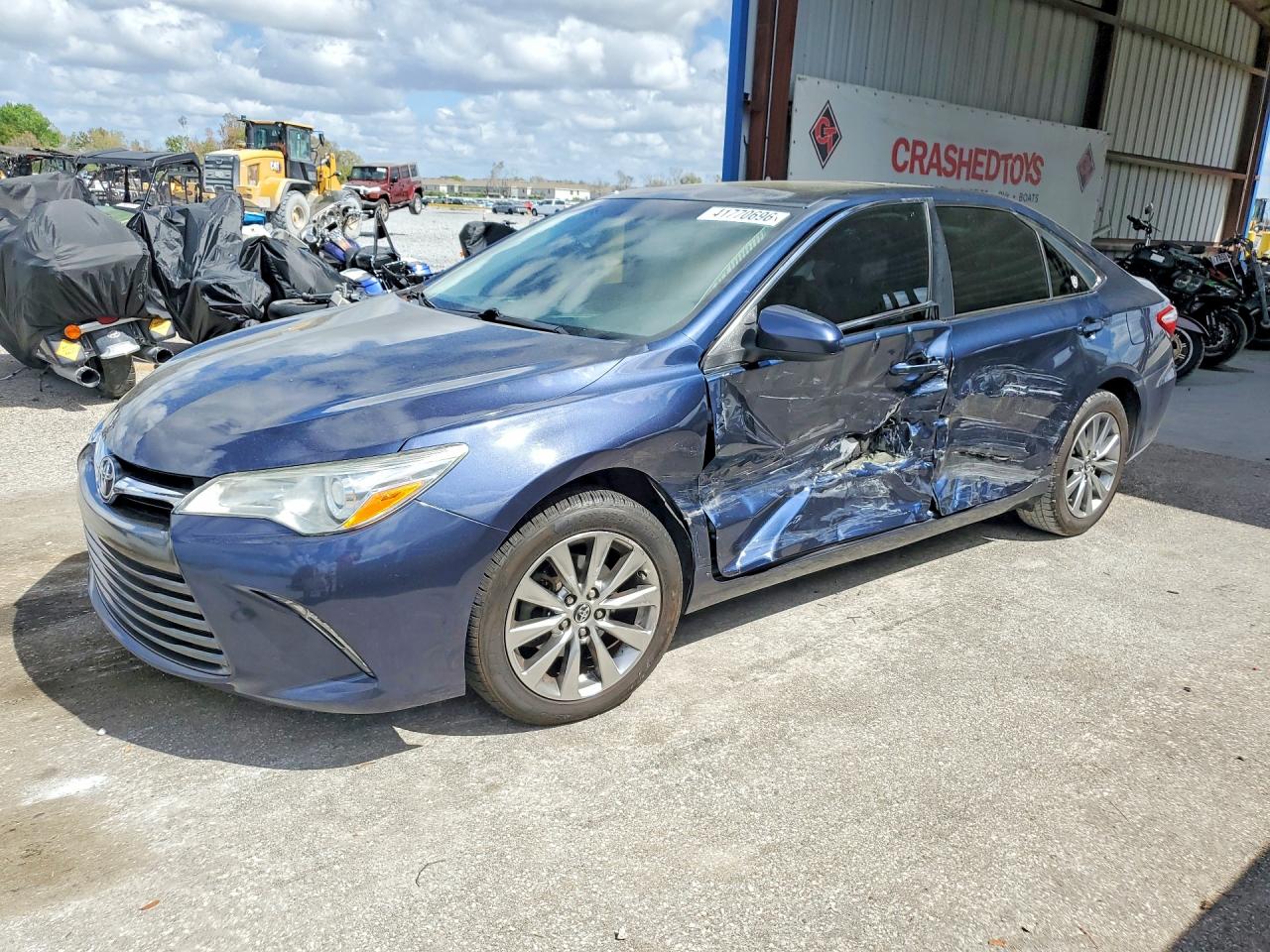 2015 TOYOTA CAMRY