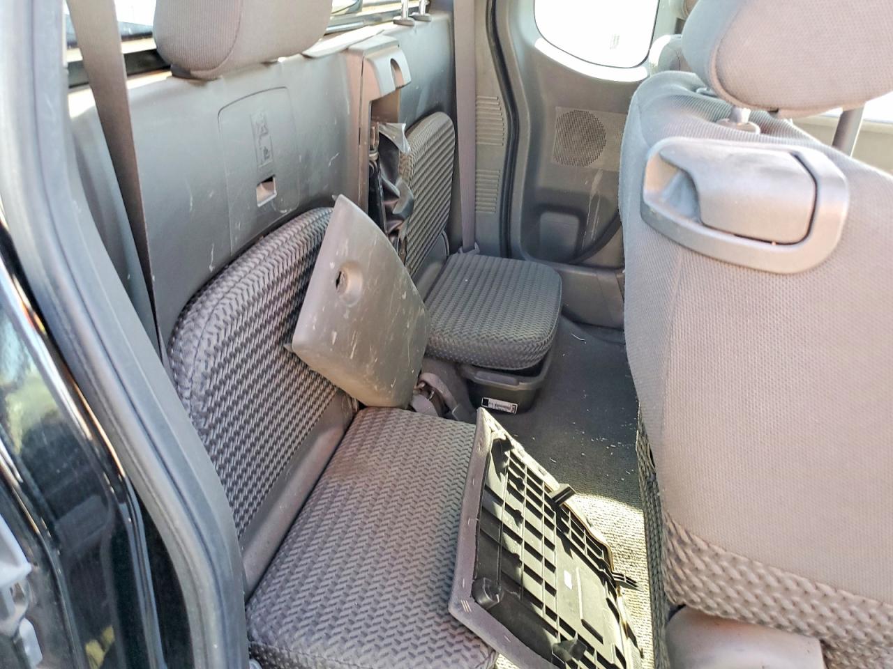2006 NISSAN FRONTIER SE photo 10