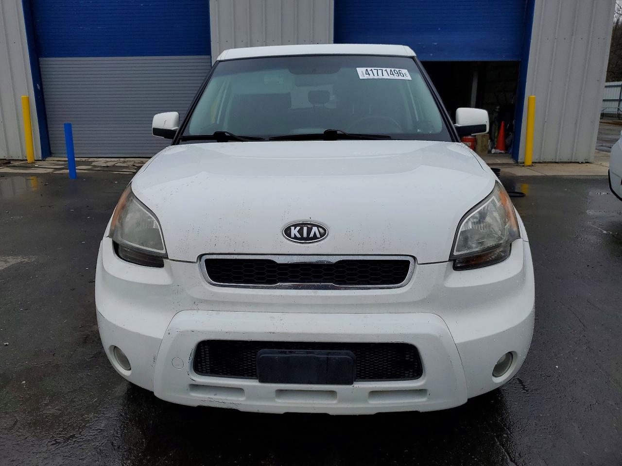 2011 KIA SOUL + photo 13