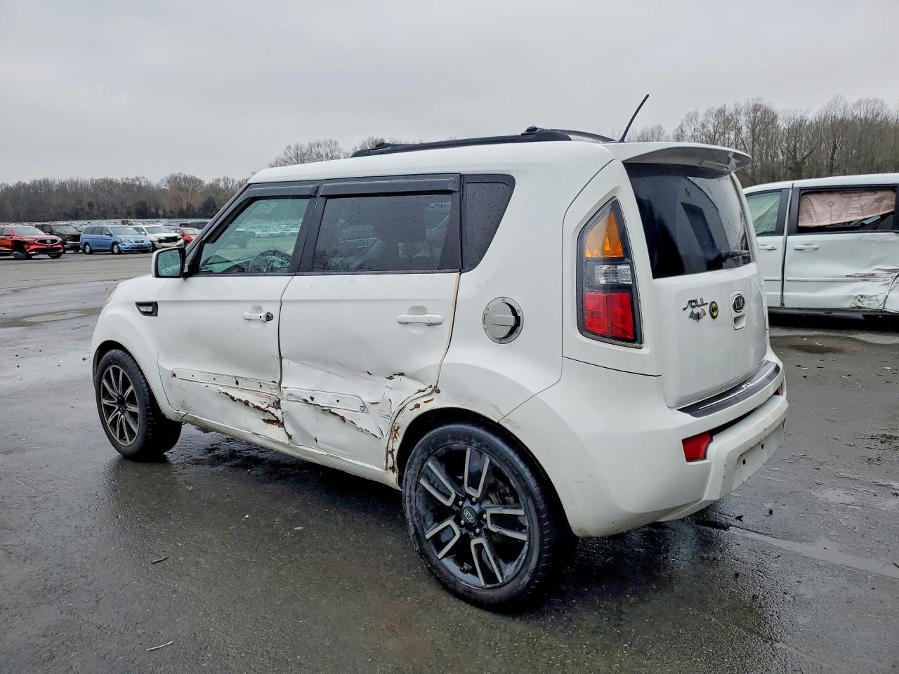 2011 KIA SOUL + photo 4