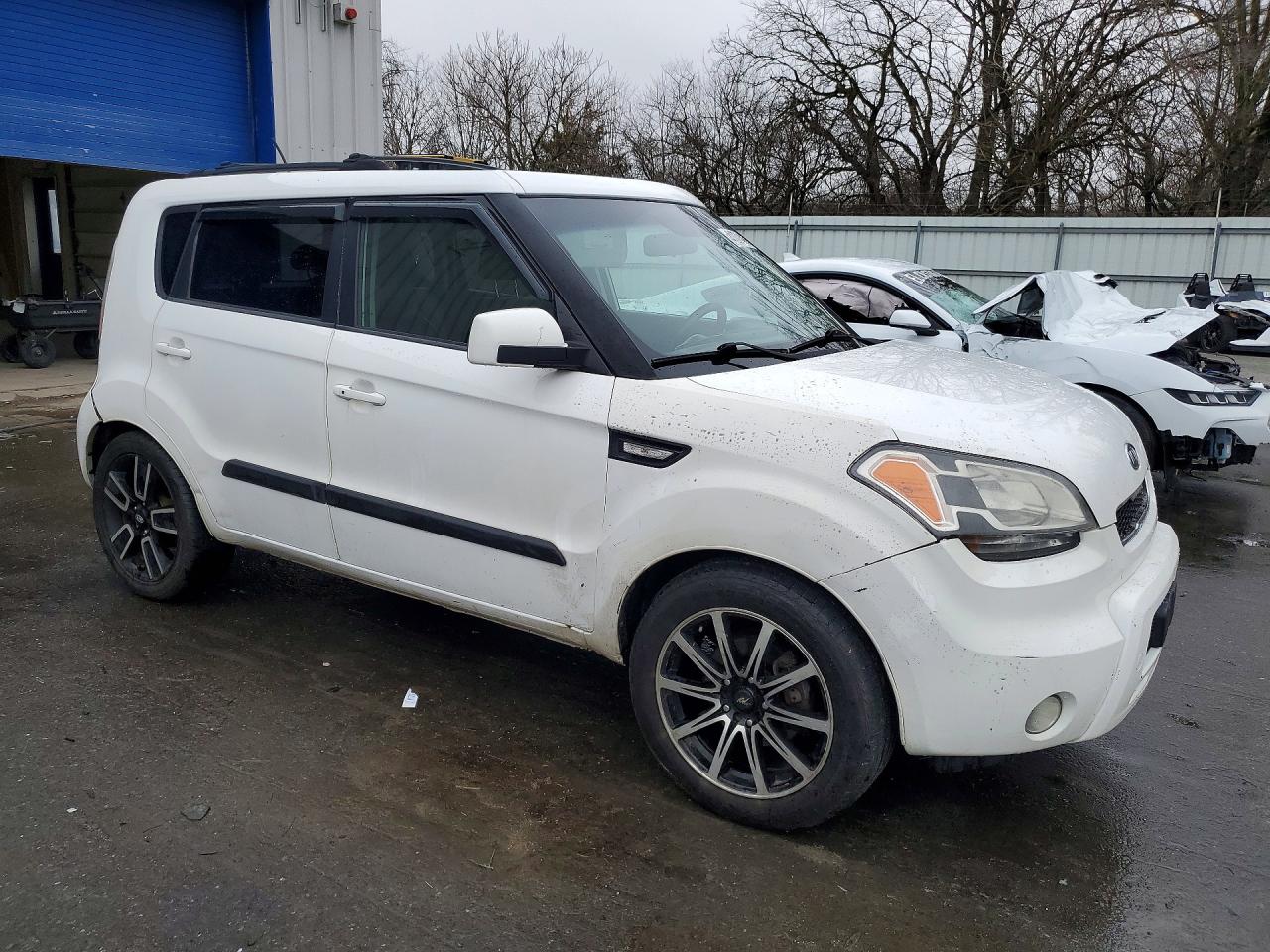 2011 KIA SOUL + photo 10