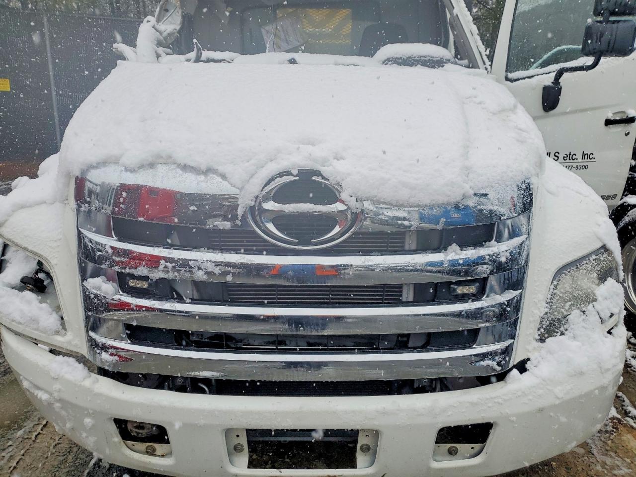 2020 HINO 258/268 FLATBED TRUCK  WITH CRASH ATTENUATOR photo 7