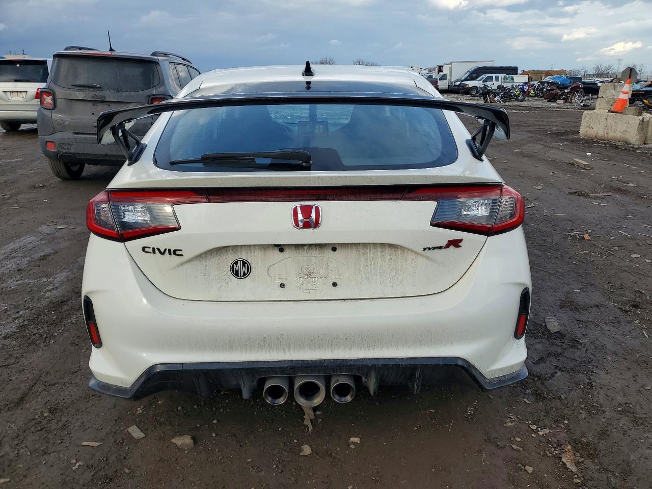 2023 HONDA CIVIC TYPE-R photo 6