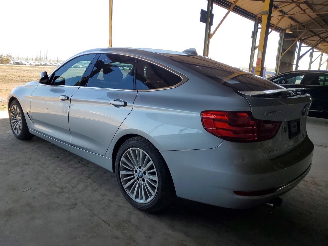 2015 BMW 328 XIGT photo 3