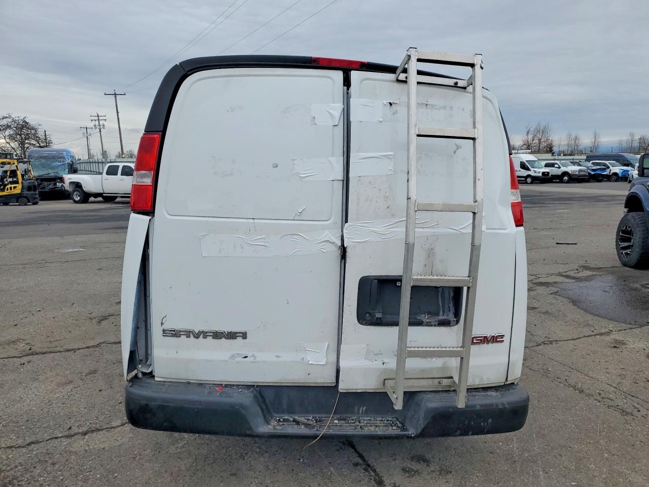 2023 GMC SAVANA 2500 CARGO UTILITY / SERVICE VAN photo 11