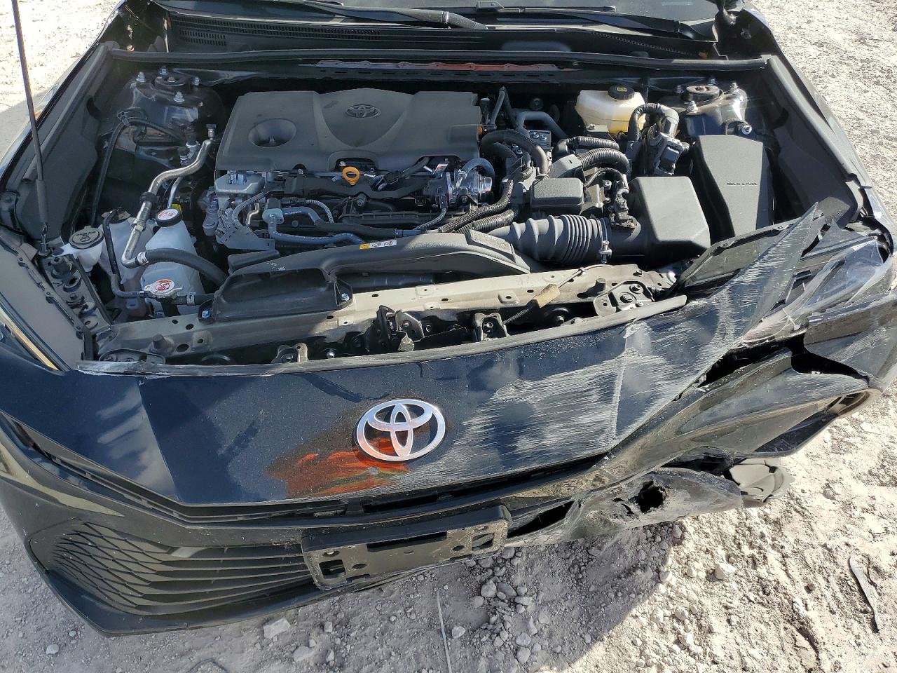 2025 TOYOTA CAMRY LE photo 21