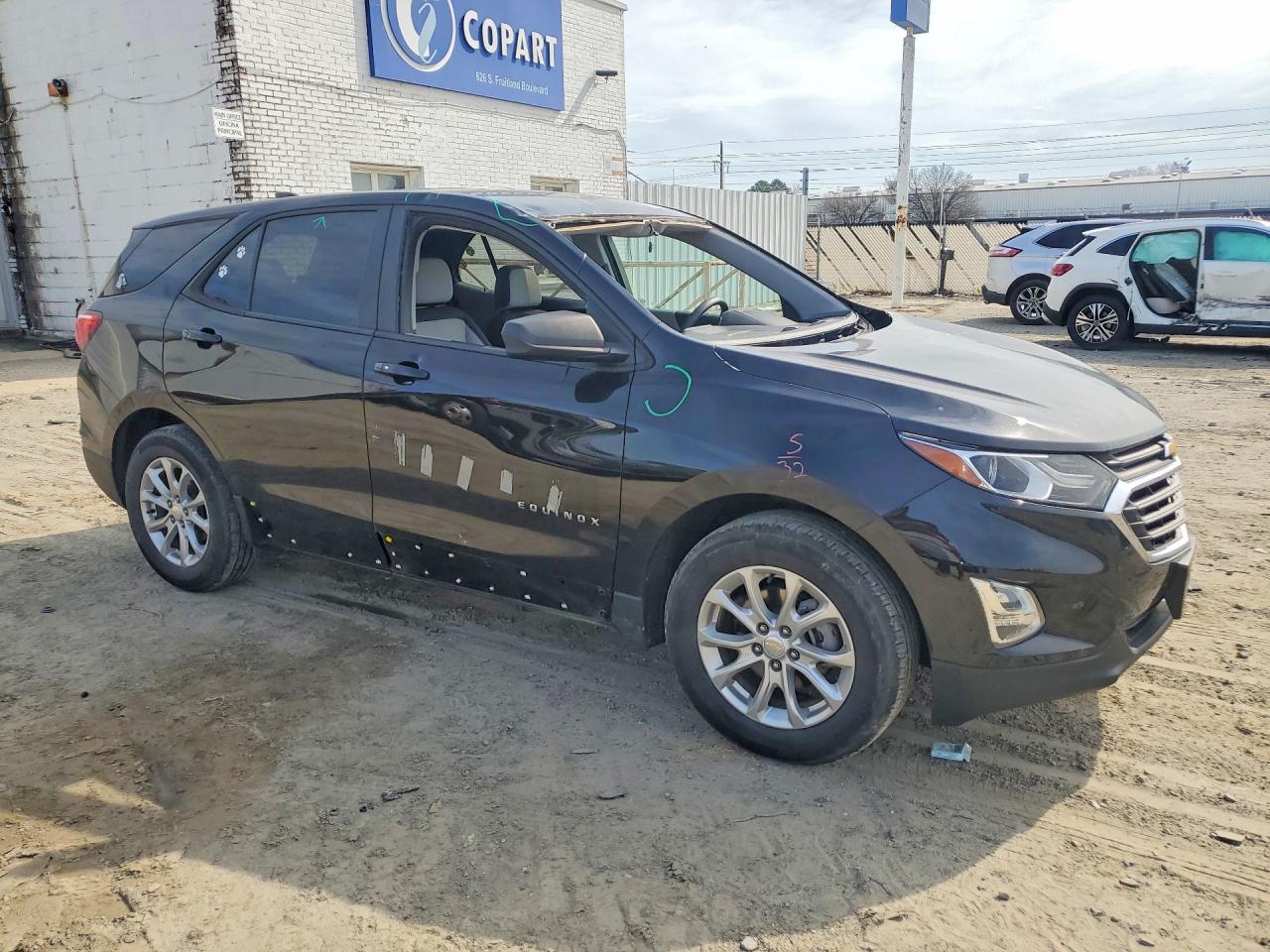 2021 CHEVROLET EQUINOX LS photo 10