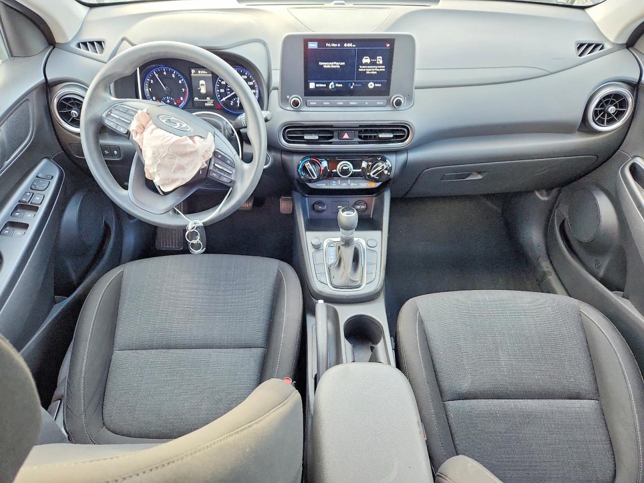 2022 HYUNDAI KONA SEL photo 15