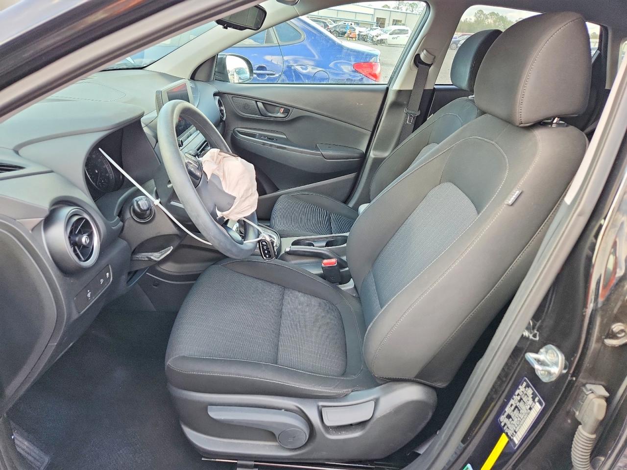2022 HYUNDAI KONA SEL photo 13