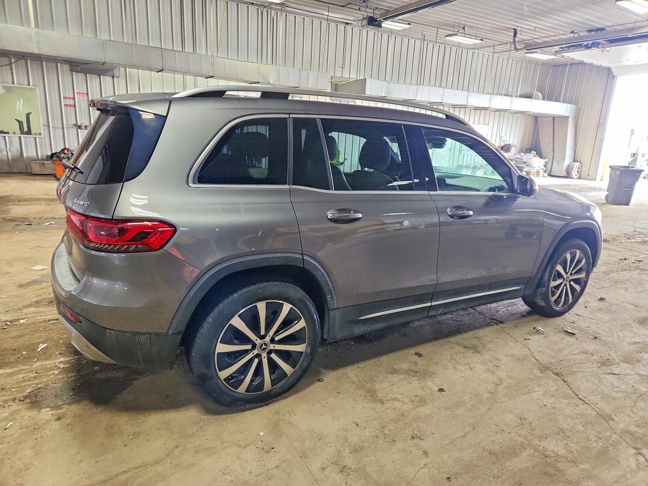 2021 MERCEDES-BENZ GLB 250 4MATIC photo 5
