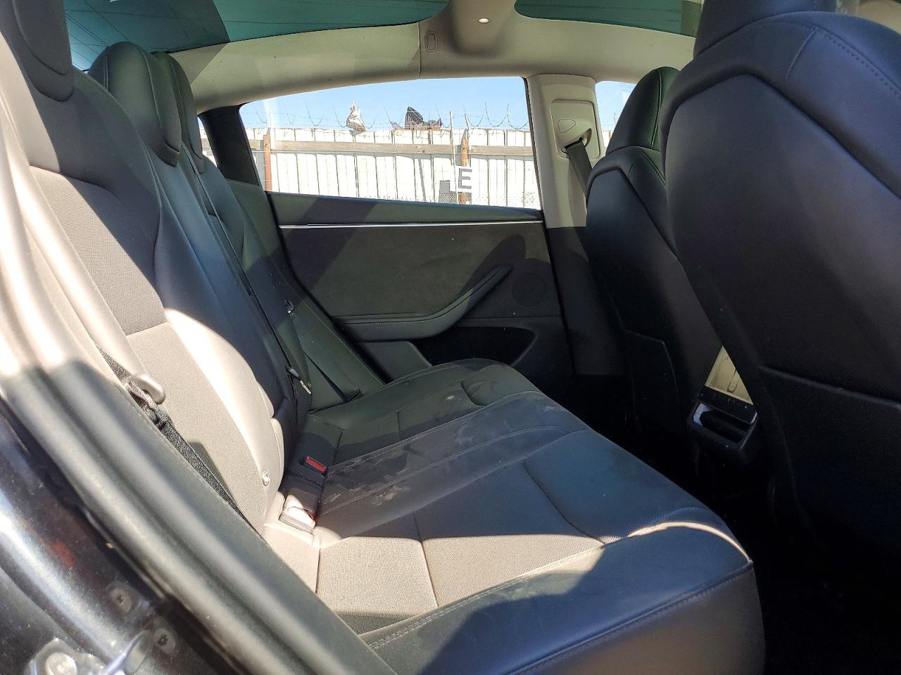 2024 TESLA MODEL 3 photo 28