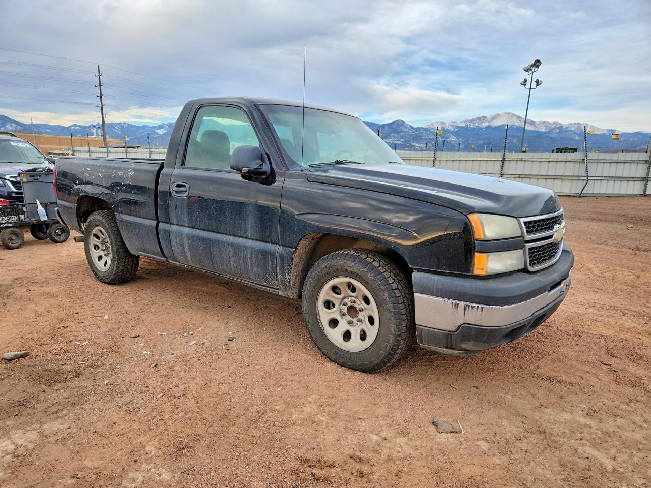 2007 CHEVROLET SILVERADO C1500 CLASSIC photo 4