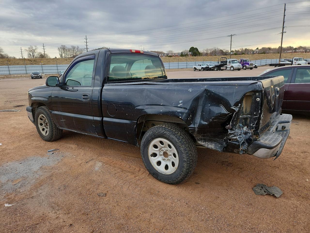 2007 CHEVROLET SILVERADO C1500 CLASSIC photo 2