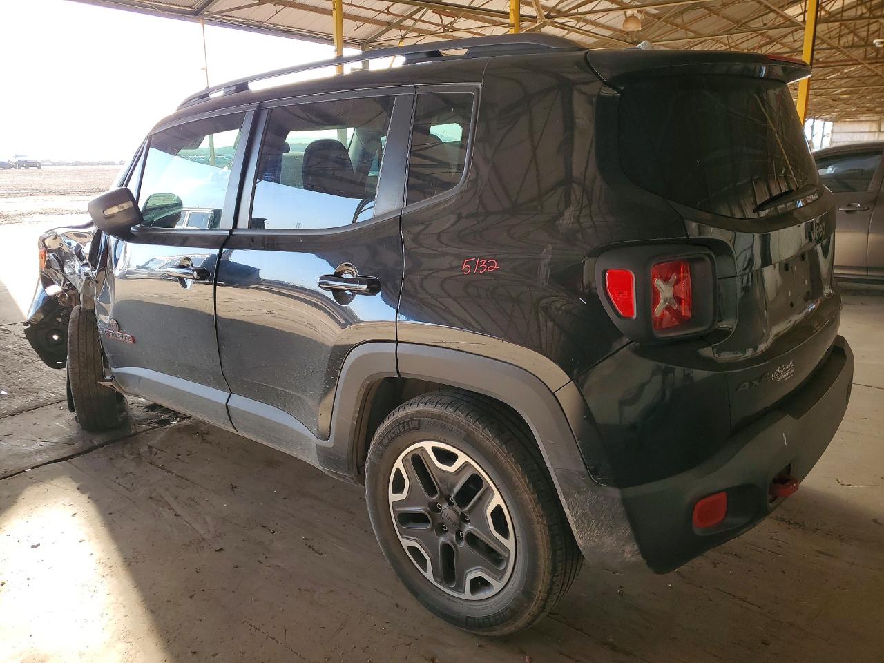 2015 JEEP RENEGADE TRAILHAWK photo 2