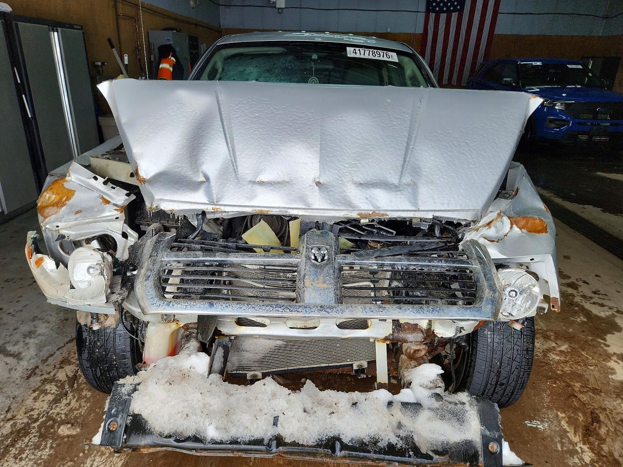 2005 DODGE DAKOTA SLT photo 9