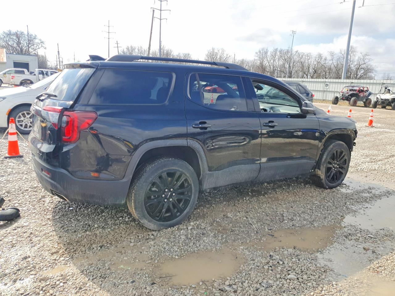 2023 GMC ACADIA SLT photo 3