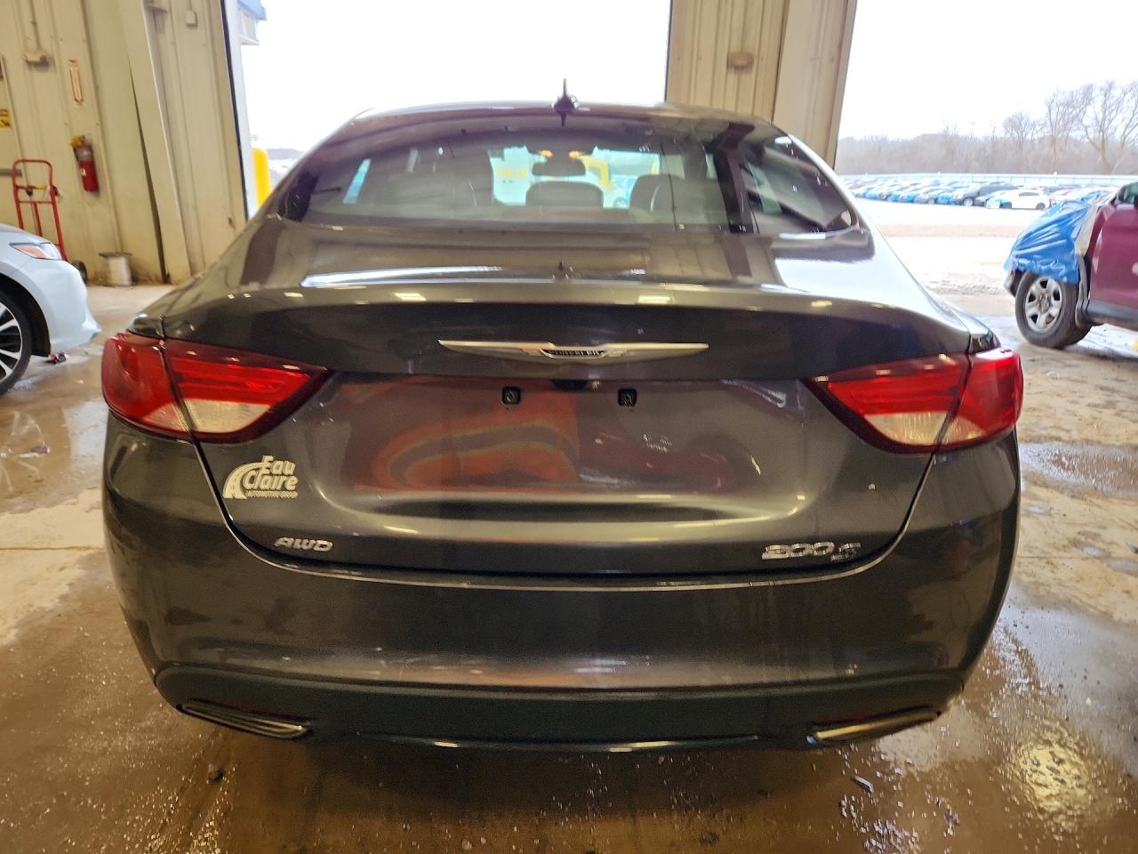 2015 CHRYSLER 200 S photo 6