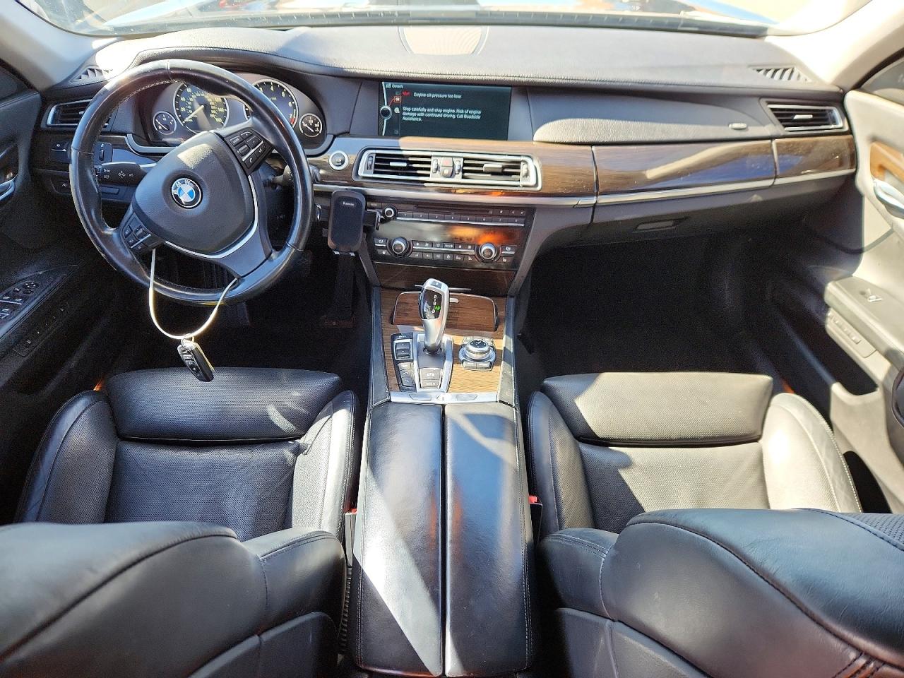 2012 BMW 750 XI photo 15