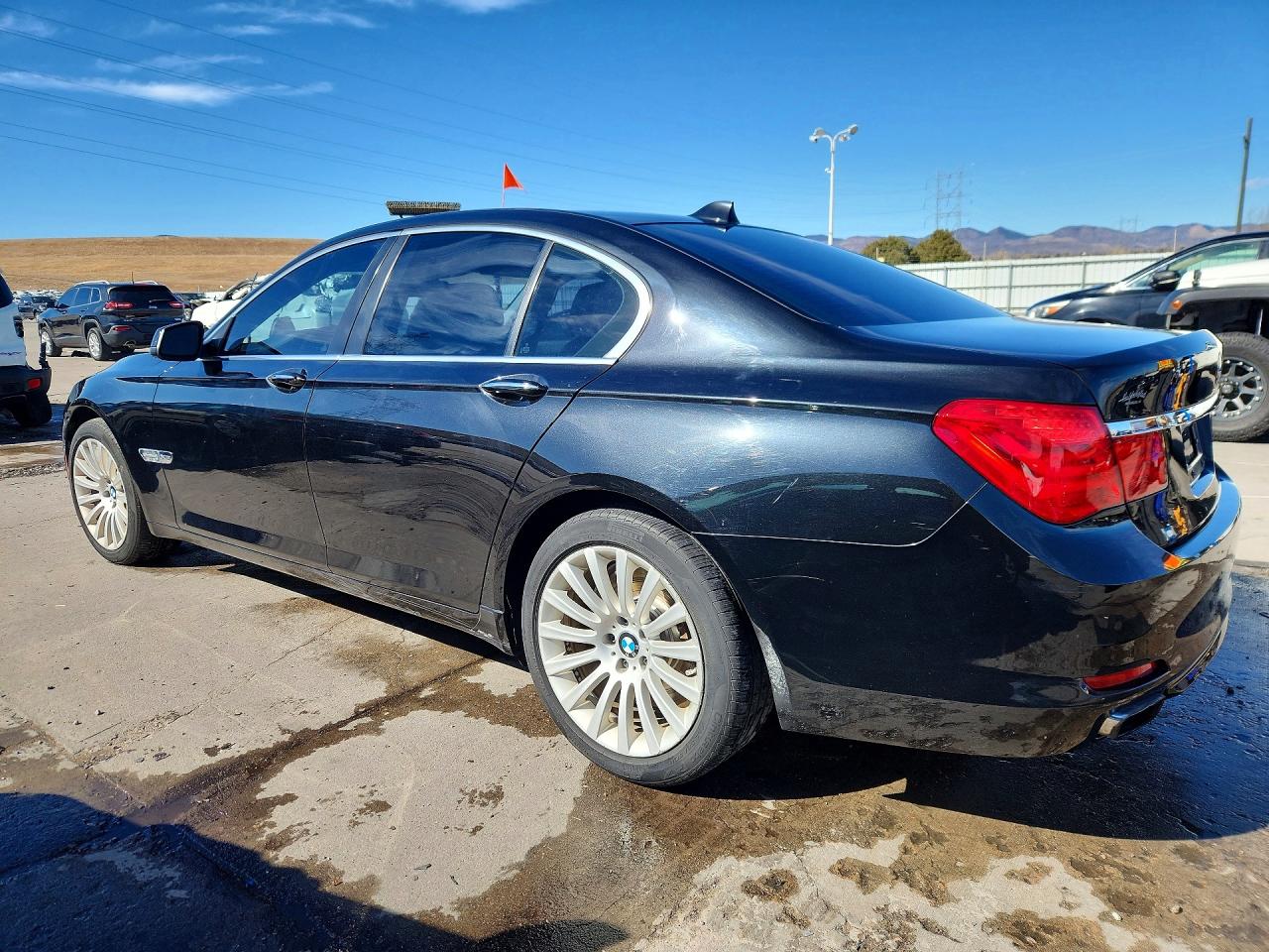 2012 BMW 750 XI photo 3
