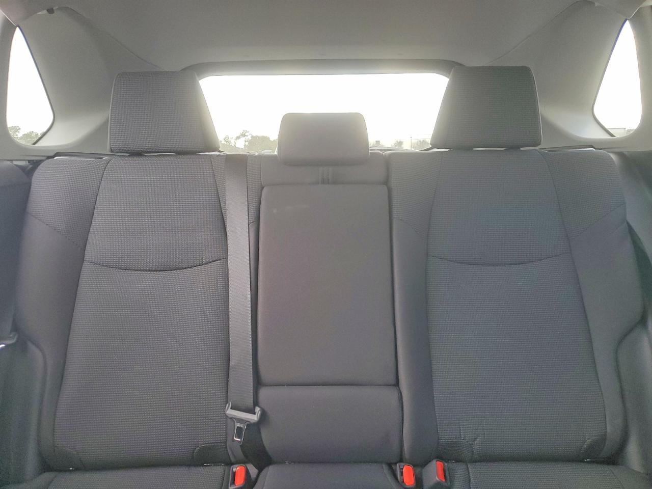 2024 TOYOTA RAV4 LE photo 19