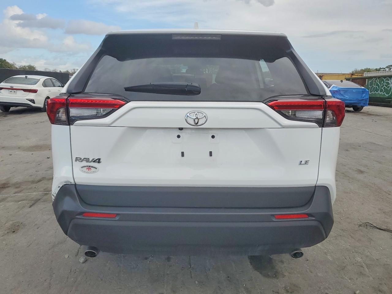 2024 TOYOTA RAV4 LE photo 11