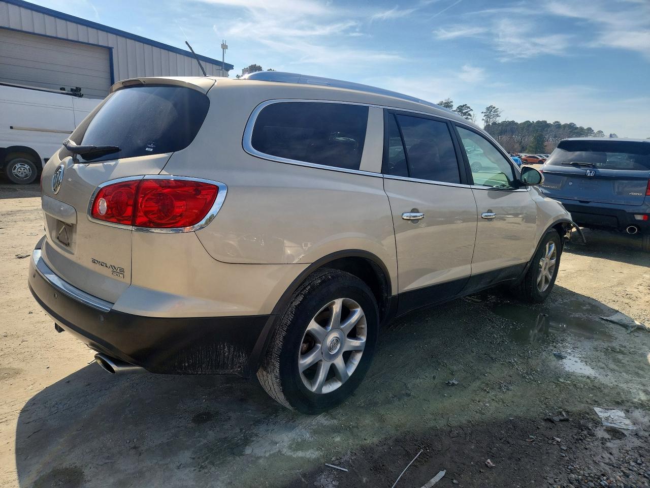 2008 BUICK ENCLAVE CXL photo 5