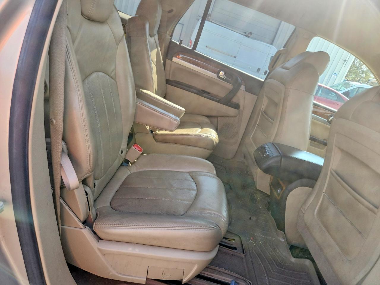 2008 BUICK ENCLAVE CXL photo 21