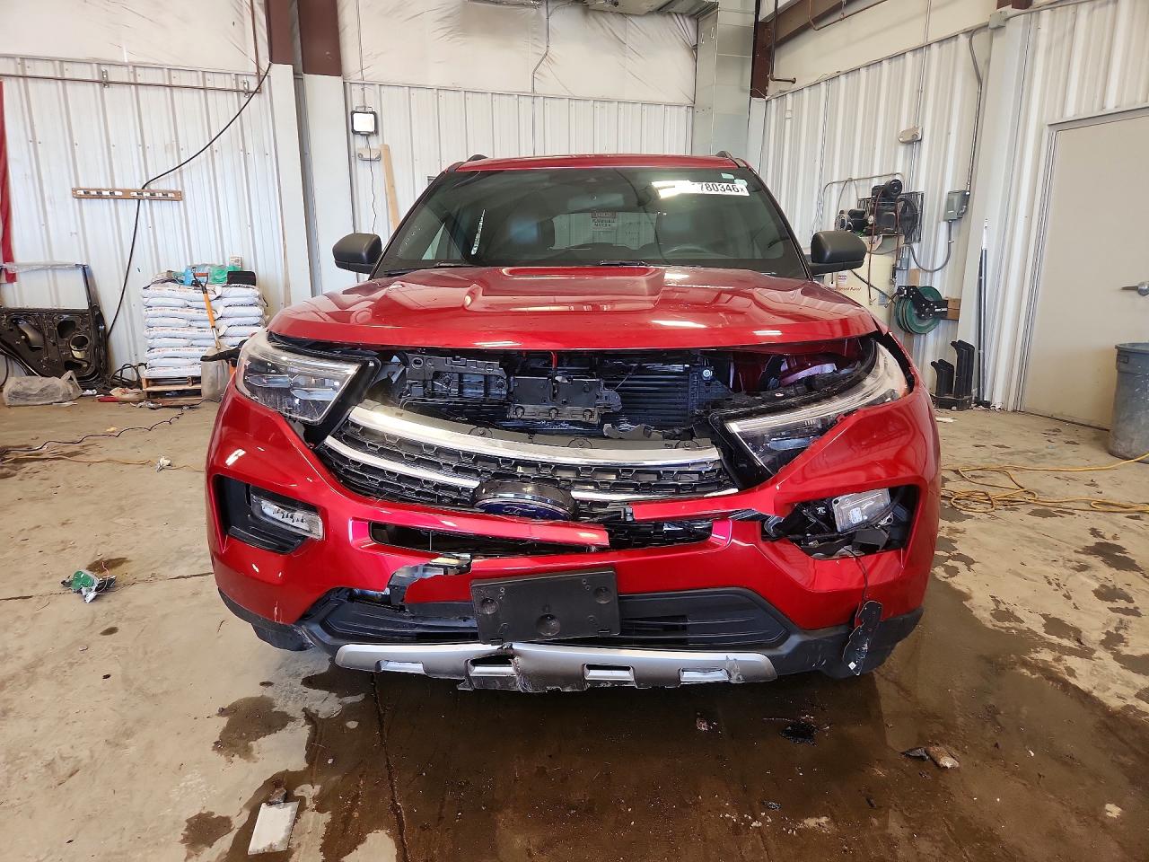 2020 FORD EXPLORER XLT photo 9