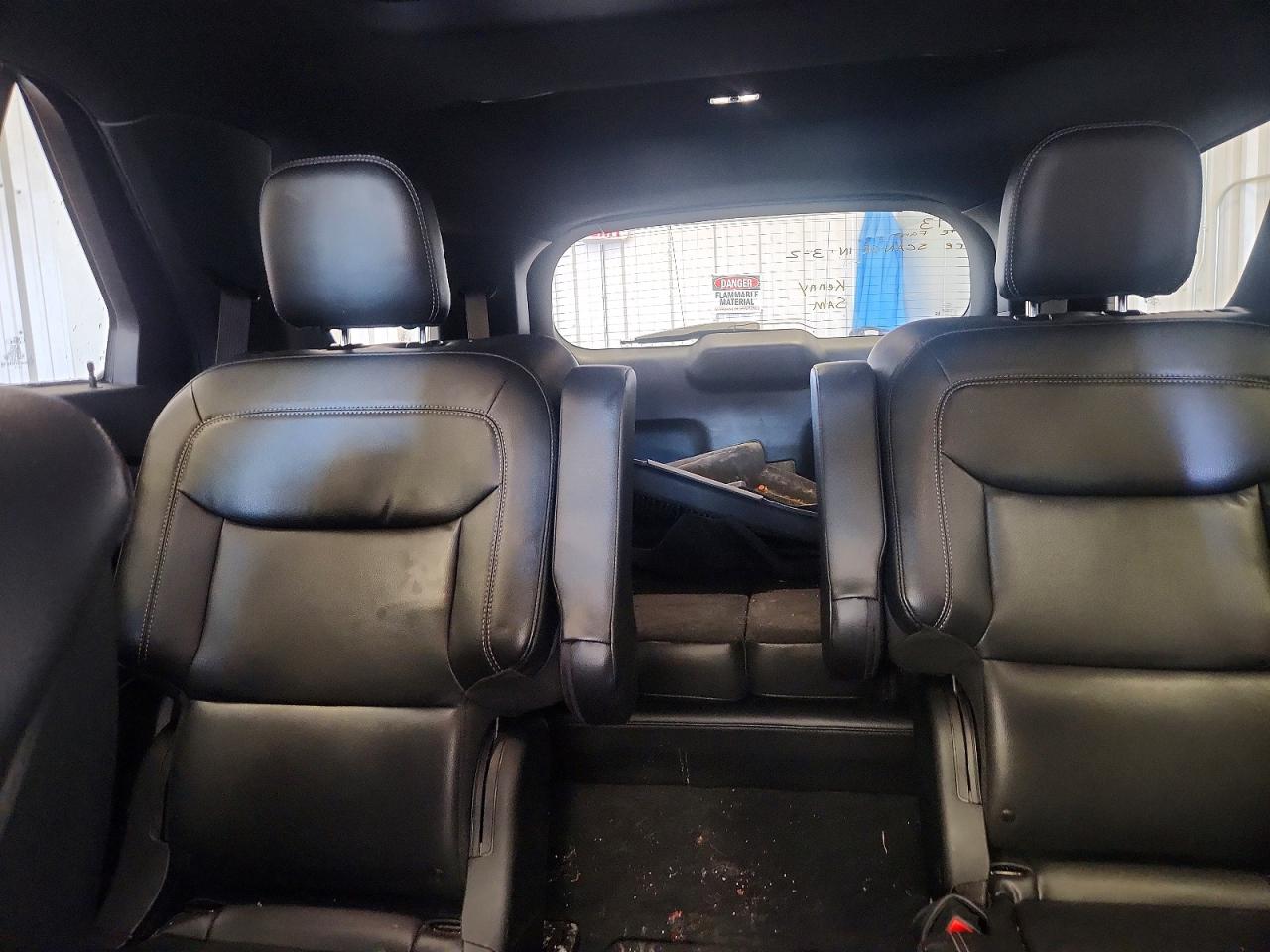 2020 FORD EXPLORER XLT photo 19