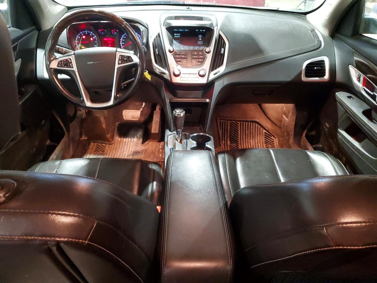 2017 GMC TERRAIN DENALI photo 8