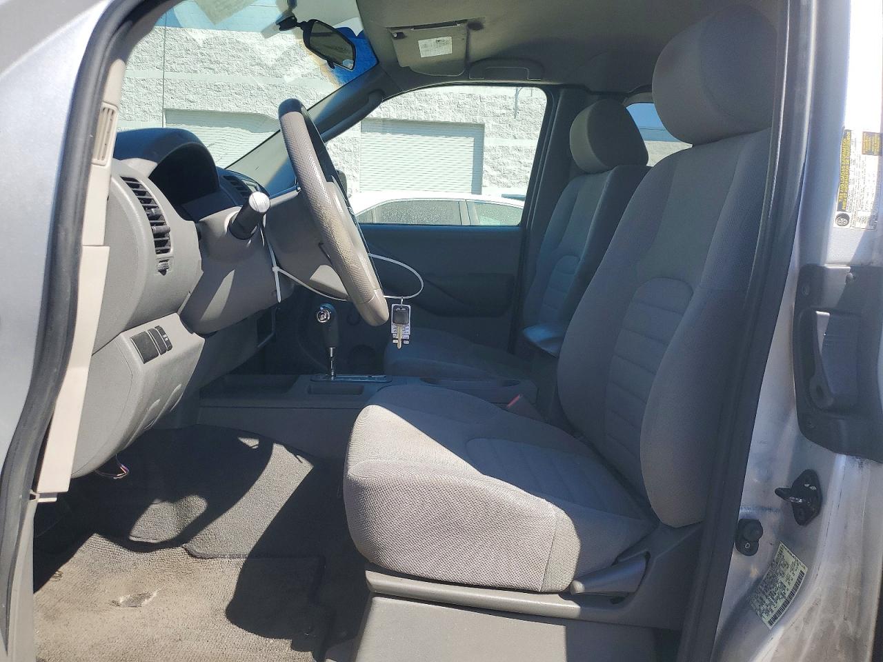 2006 NISSAN FRONTIER photo 13