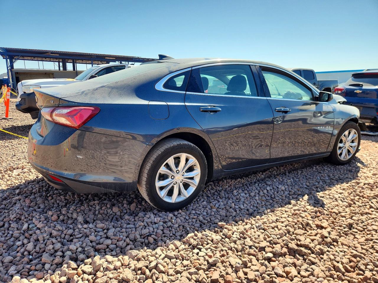 2021 CHEVROLET MALIBU LT photo 5