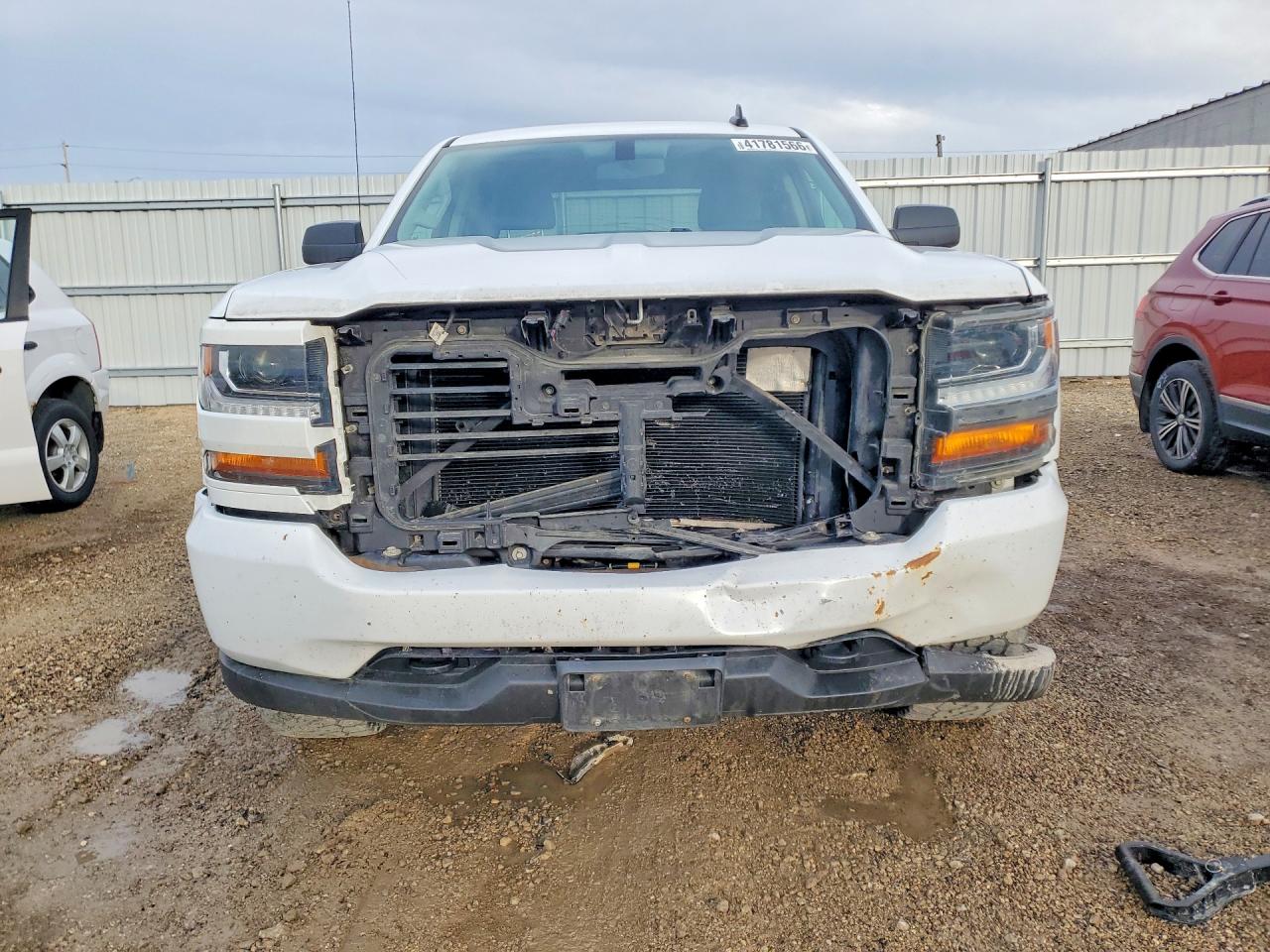 2018 CHEVROLET SILVERADO K1500 CUSTOM photo 9
